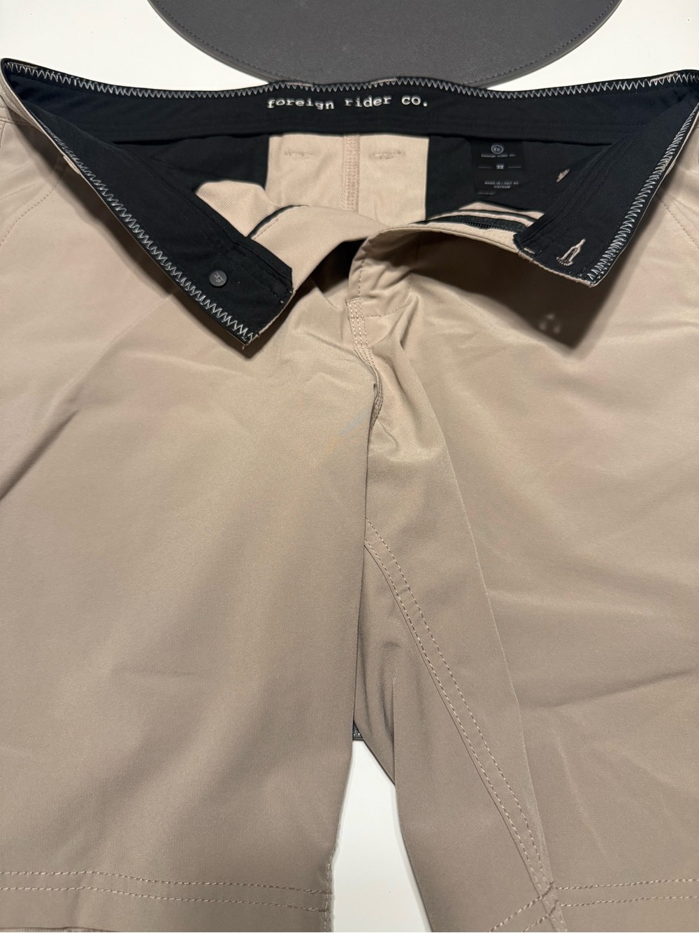 Grove XXIII Foreign Rider Performance Golf Shorts